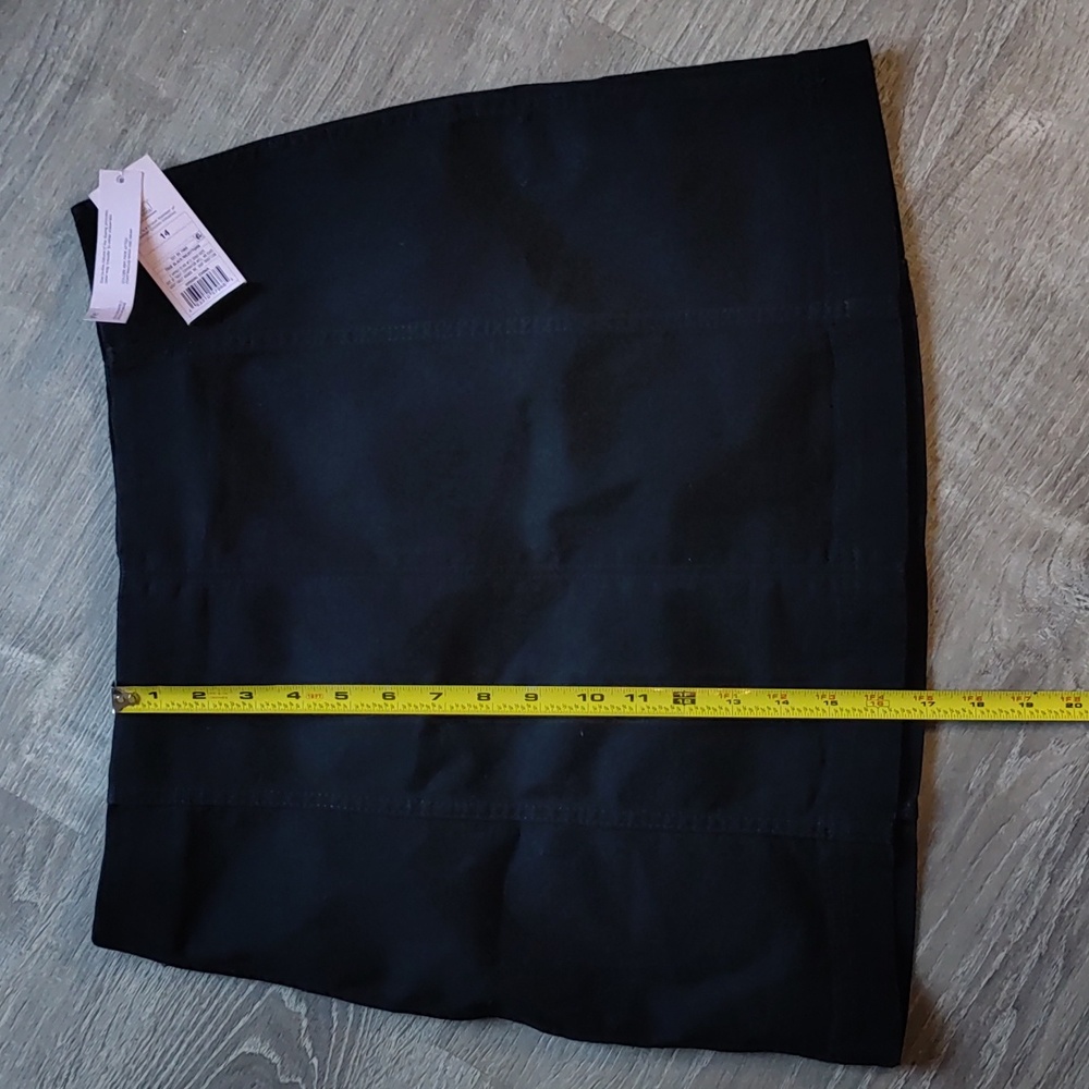 Black stretch mini skirt
